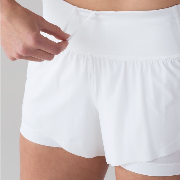 Lululemon Squad Goals 3.5" Short - Picture 2 of 8